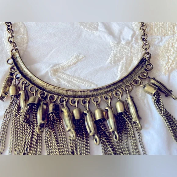 Two Statement Necklaces, Both Unmarked, Retro Costume Jewelry, 1 Gold & 1 Bronze - Picture 13 of 16